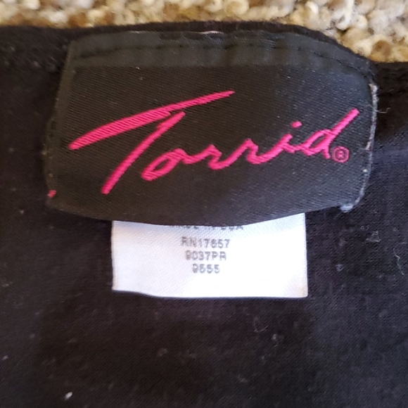 Torrid black top - Picture 3 of 6